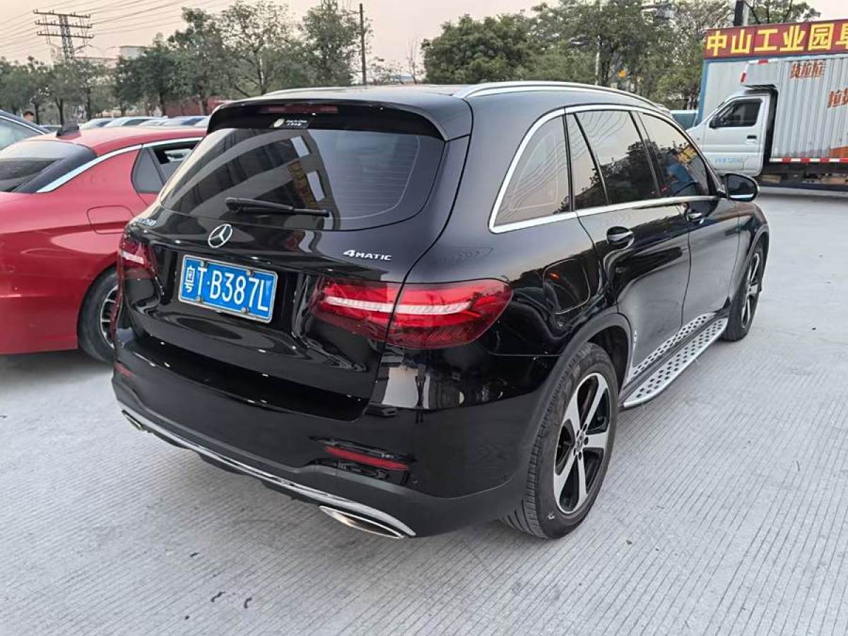 奔馳 奔馳GLC  2018款 改款 GLC 260 4MATIC 豪華型圖片