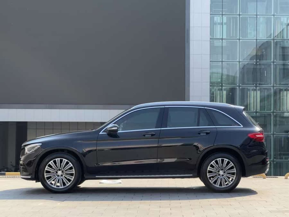 奔馳 奔馳GLC  2017款 GLC 260 4MATIC 動(dòng)感型圖片
