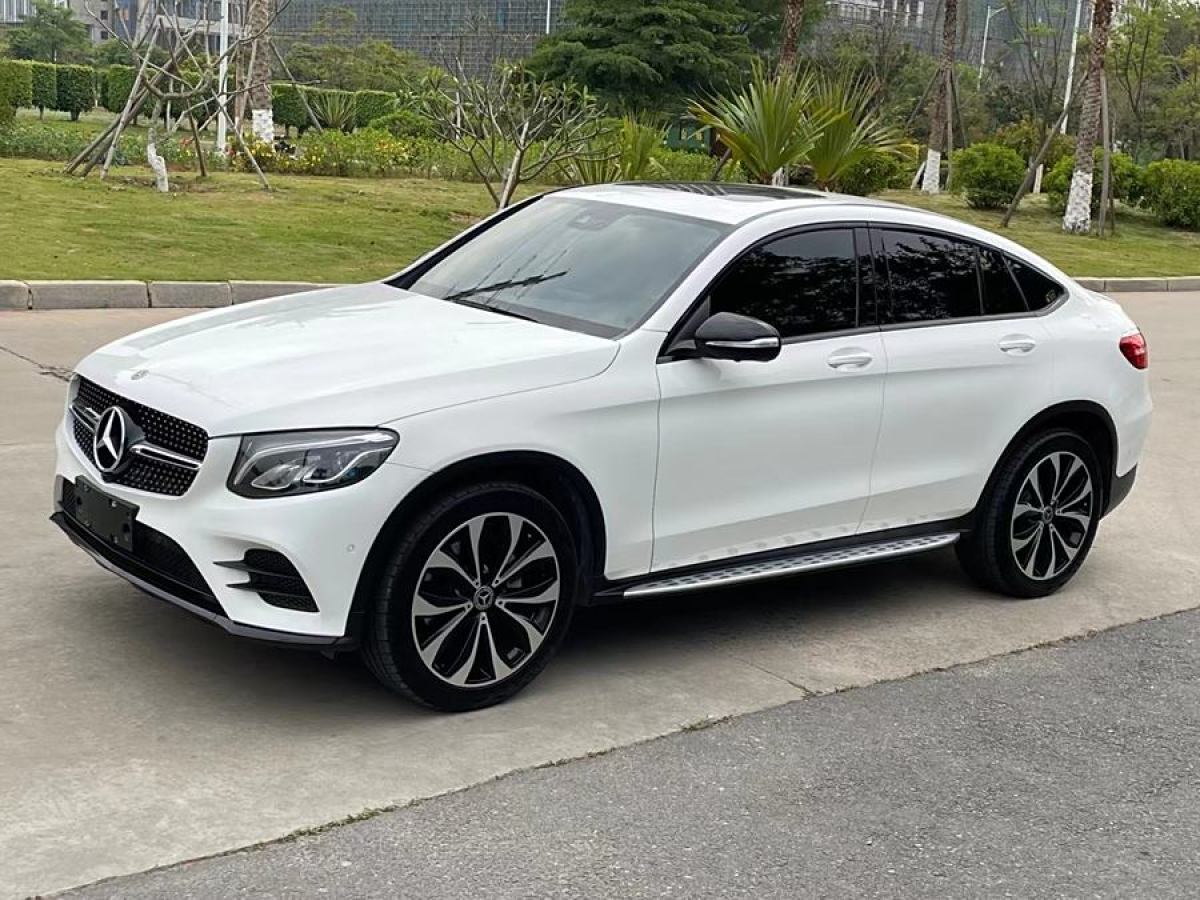 2018年12月奔馳 奔馳GLC  2023款 改款 GLC 260 4MATIC 轎跑SUV