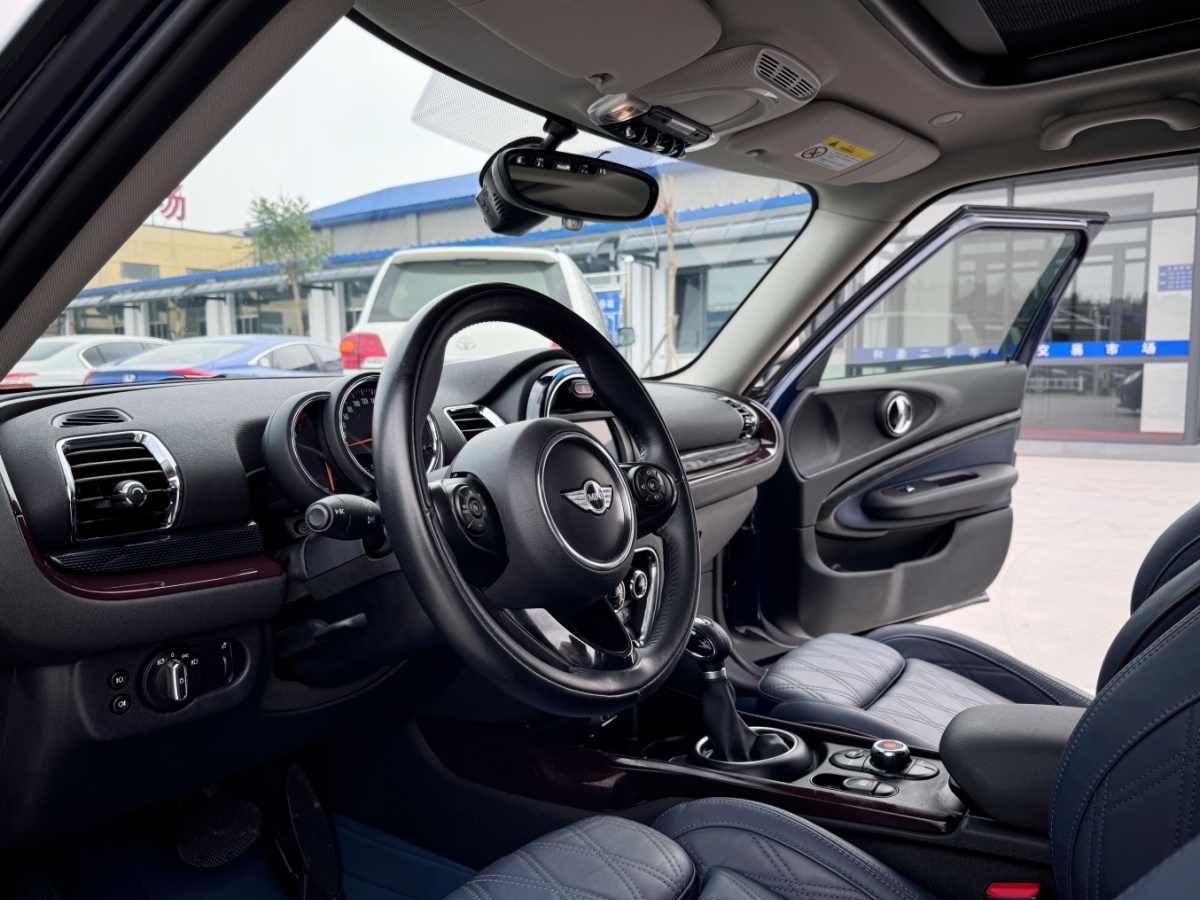 MINI CLUBMAN  2016款 改款 1.5T COOPER 鑒賞家版圖片