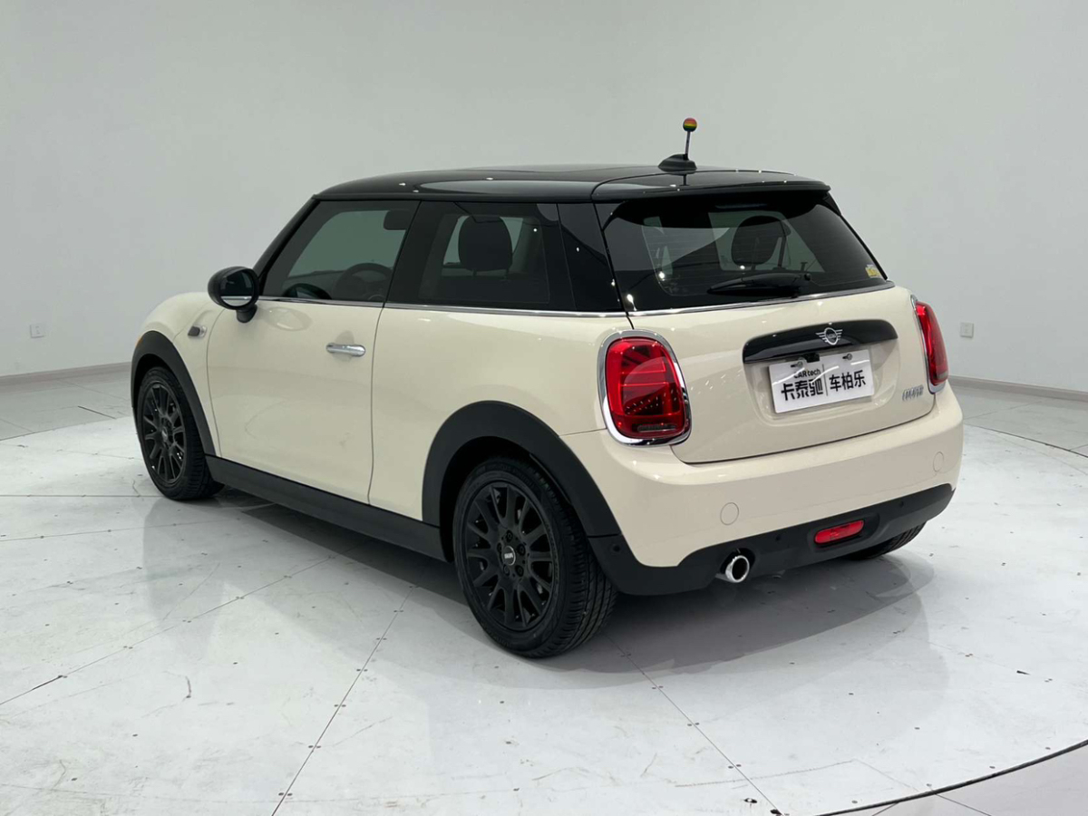 MINI MINI  2019款 1.5T COOPER 經(jīng)典派圖片