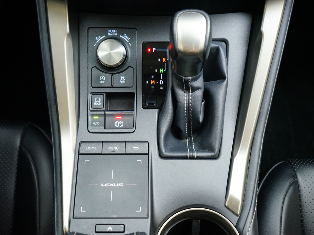 雷克薩斯 NX  2020款 200 前驅(qū) 鋒行版 國VI圖片