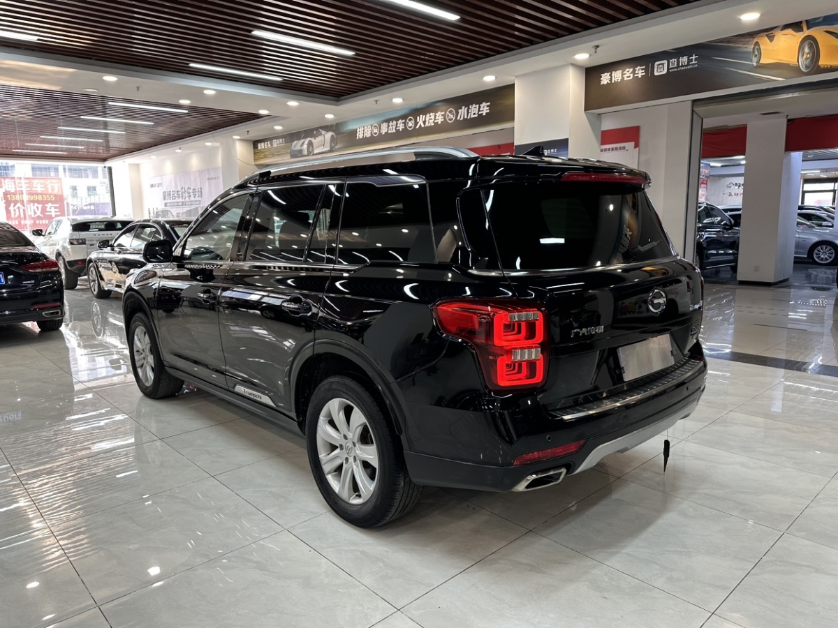 廣汽傳祺 GS8  2017款 320T 兩驅(qū)豪華版圖片