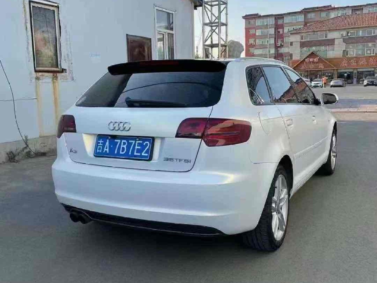 奧迪 奧迪A3  2012款 Sportback 1.8T 豪華型圖片