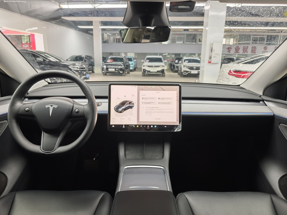 特斯拉 Model Y  2024款 后輪驅(qū)動(dòng)版圖片