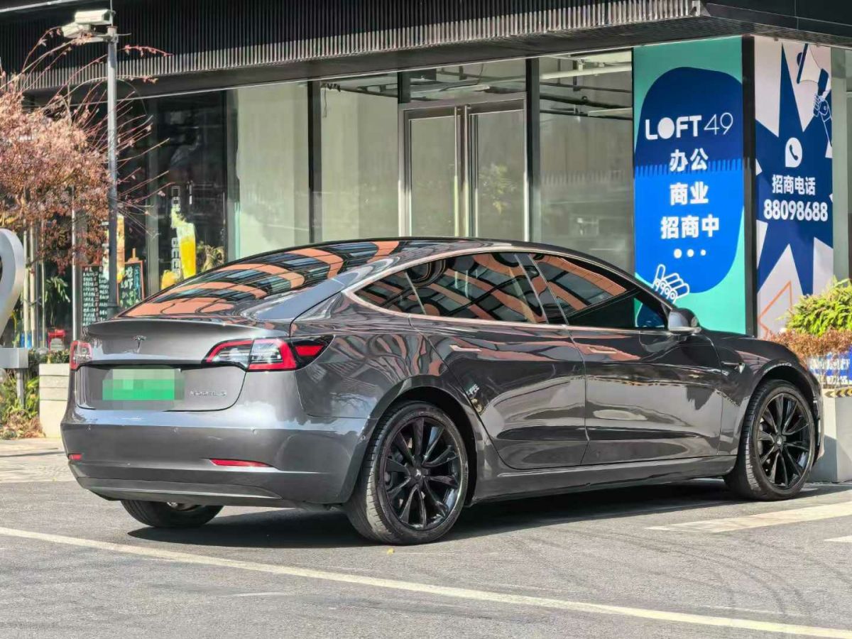 特斯拉 Model 3  2020款 標(biāo)準(zhǔn)續(xù)航后驅(qū)升級(jí)版圖片