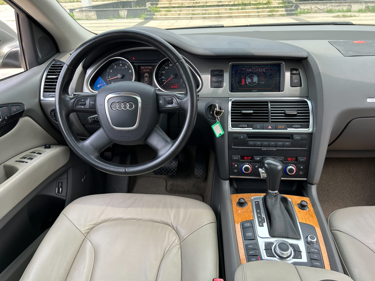 奧迪 奧迪Q7  2007款 3.6 FSI quattro 豪華型圖片