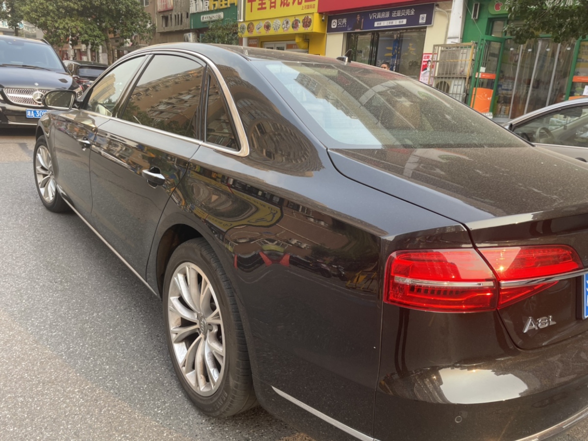 奧迪 奧迪A8  2014款 A8L 45 TFSI quattro豪華型圖片