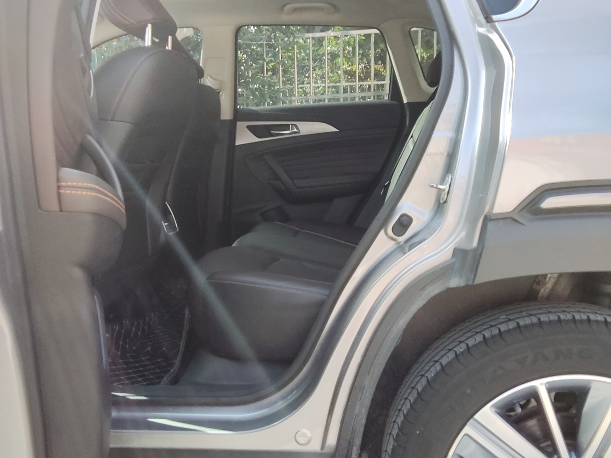 長安 CS35 PLUS  2019款  1.6L 手動酷聯(lián)版 國VI圖片