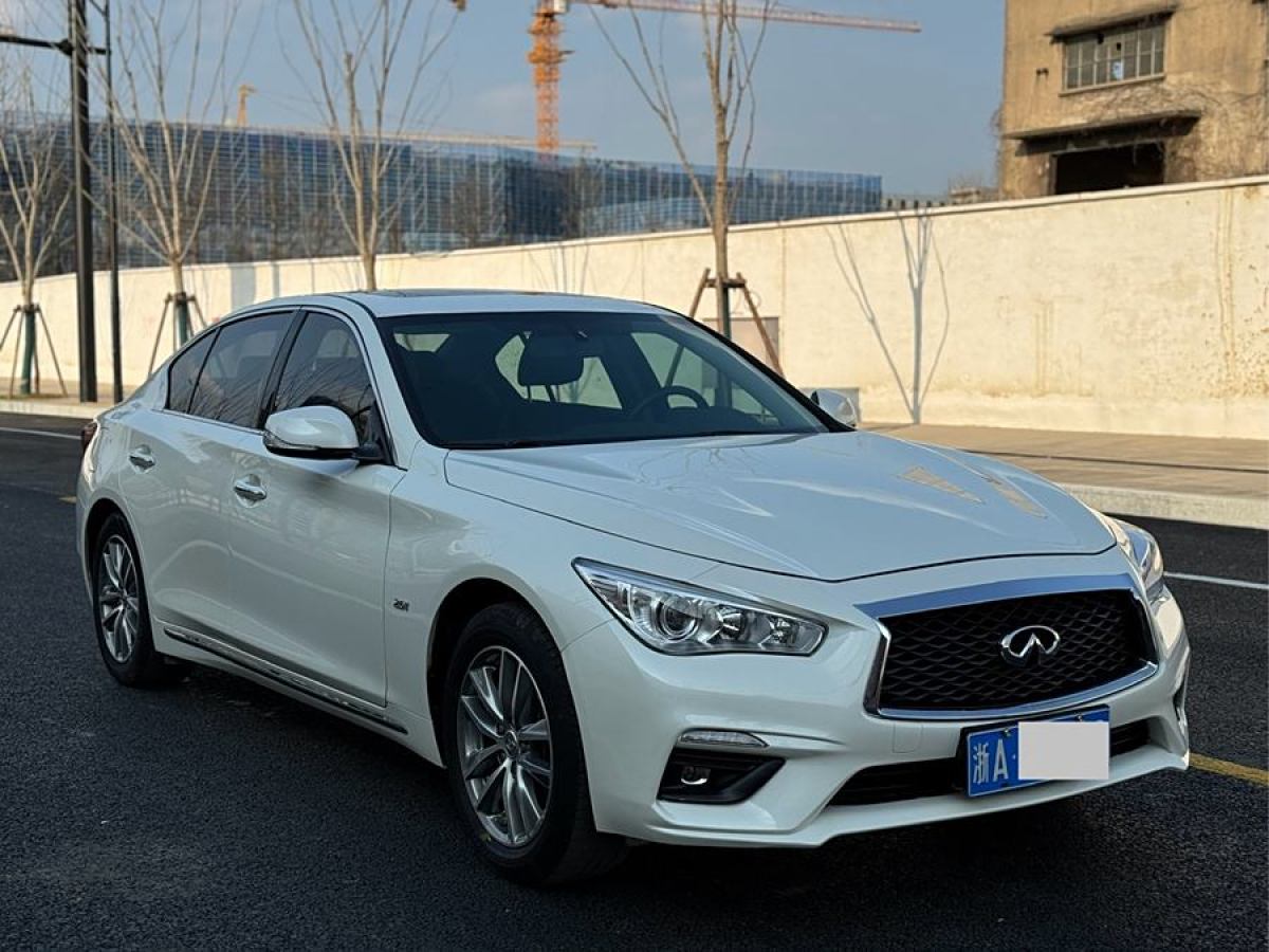 英菲尼迪 Q50L  2022款 2.0T 逸享版圖片