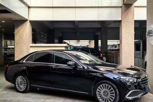 奔馳E級(jí) 奔馳 E 260 L