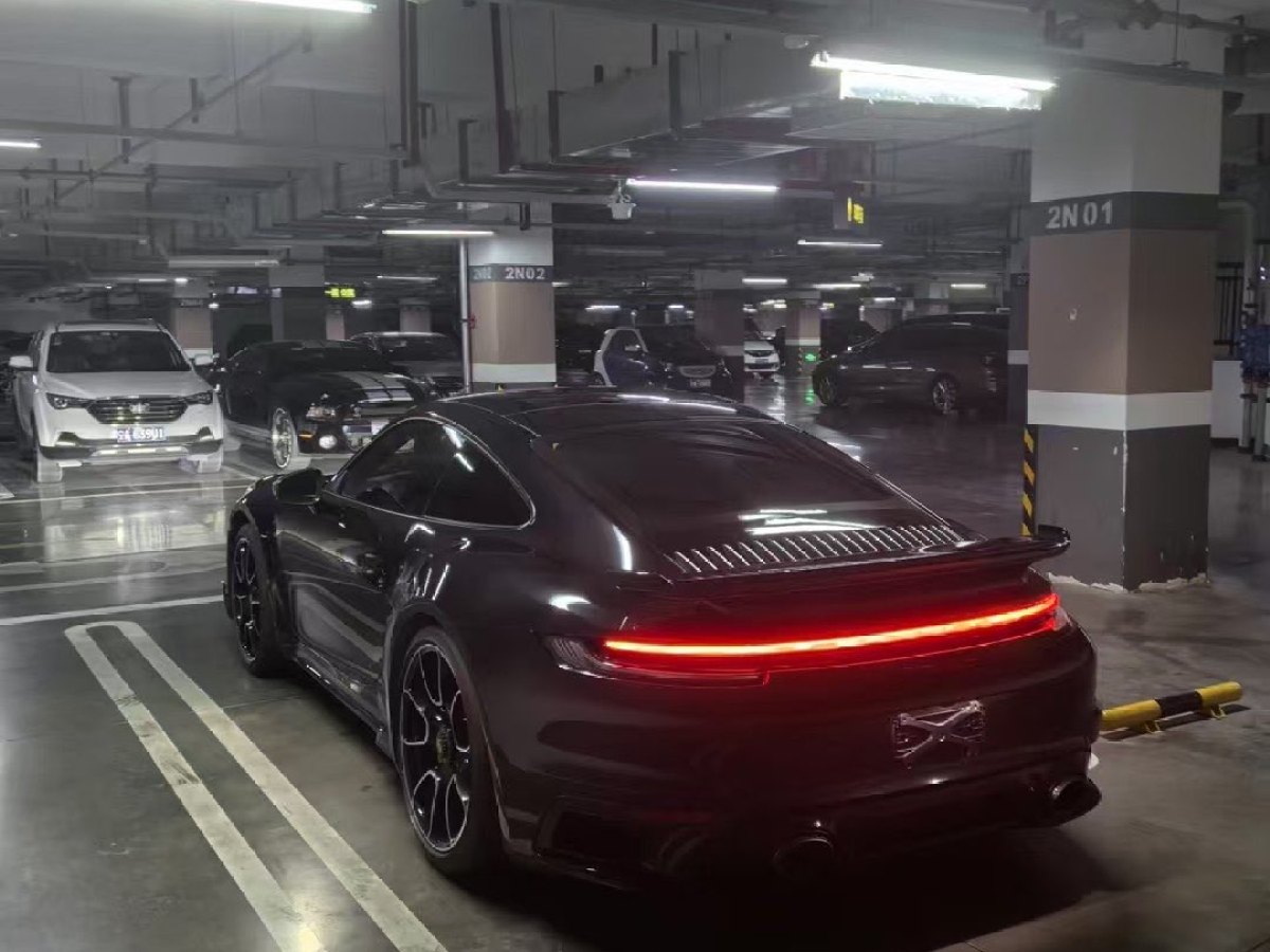 保時(shí)捷 911  2023款 Turbo S 3.7T圖片