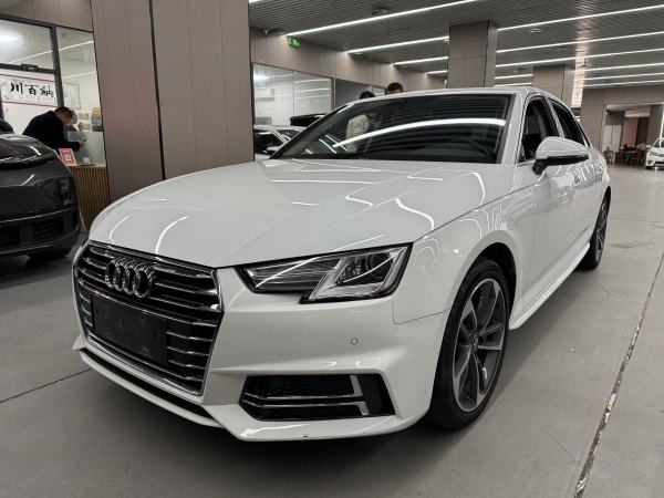 奥迪 奥迪A4L  2019款 40 TFSI 进取型 国V