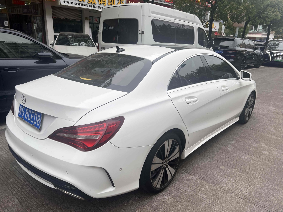 奔馳 奔馳CLA級  2019款 CLA 200 時尚型圖片