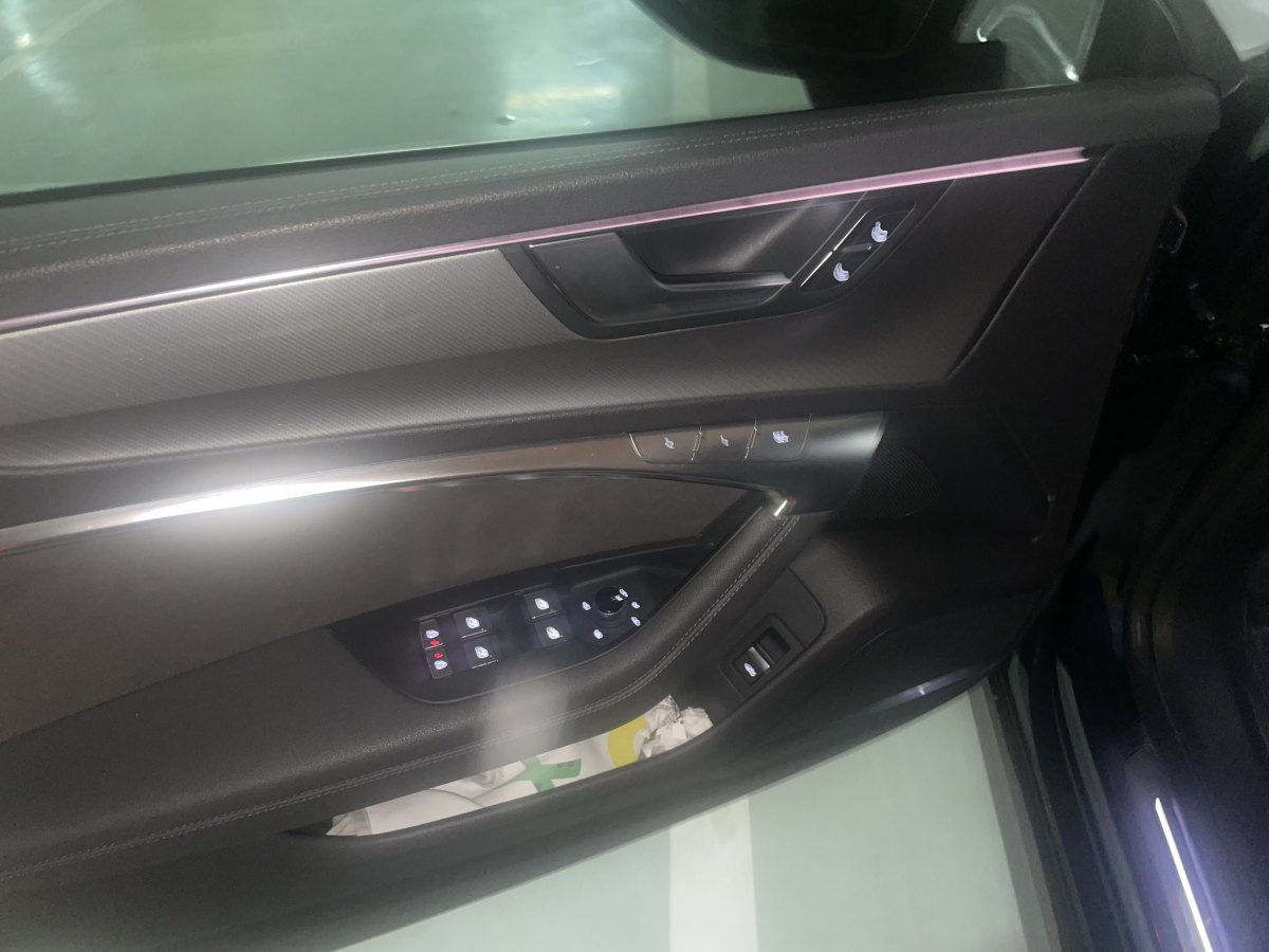2018年12月奥迪 奥迪A7  2019款 55 TFSI quattro 竞技版