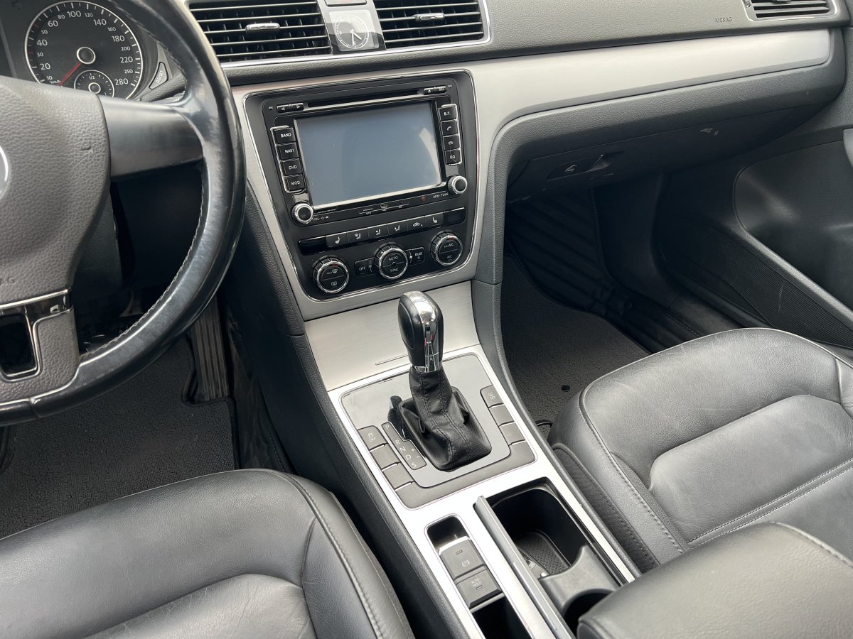 大眾 帕薩特  2011款 1.8TSI DSG尊榮版圖片