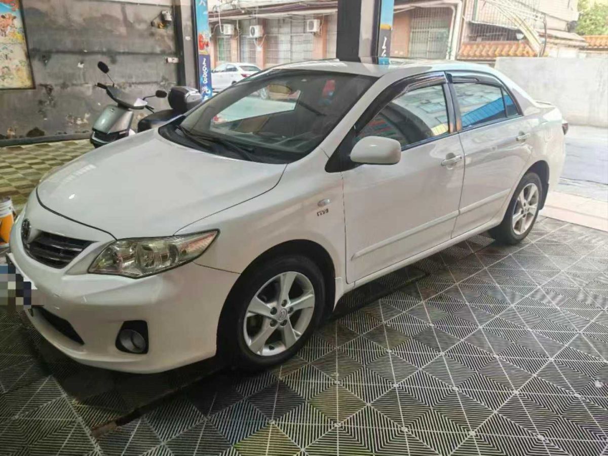 豐田 卡羅拉  2013款 1.6L GL炫酷特裝版圖片