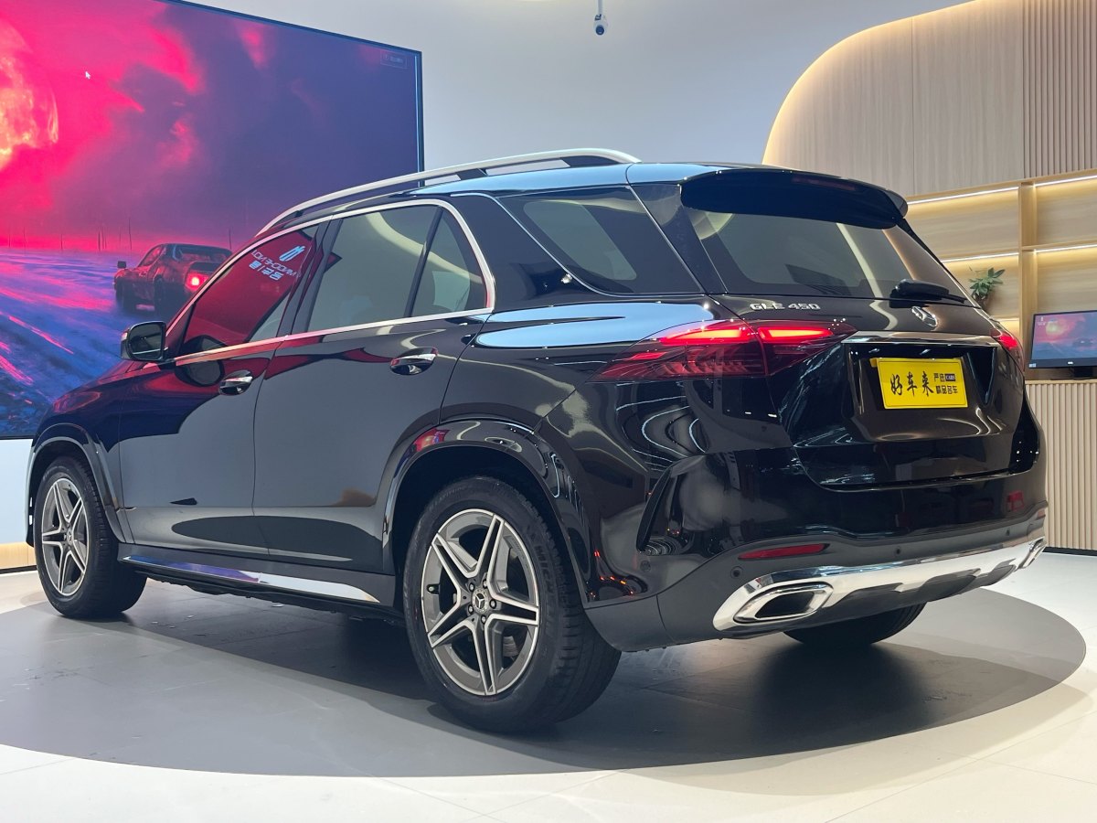 奔馳 奔馳GLE  2023款 GLE 450 4MATIC 時(shí)尚型圖片