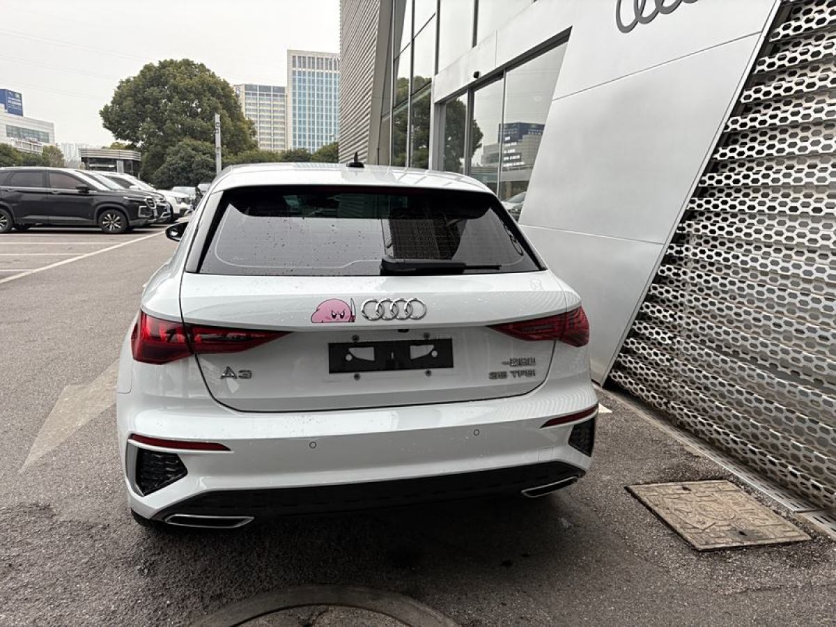 奧迪 奧迪A3  2021款 Sportback 35 TFSI 時(shí)尚運(yùn)動(dòng)型圖片