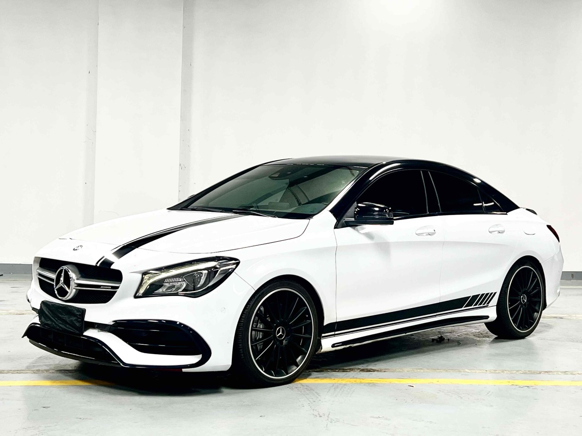 2017年5月奔馳 奔馳CLA級(jí)AMG  2017款 改款 AMG CLA 45 4MATIC