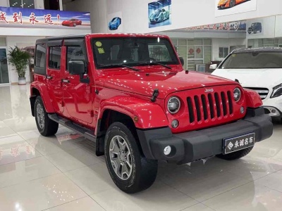 jeep红色越野车15万图片