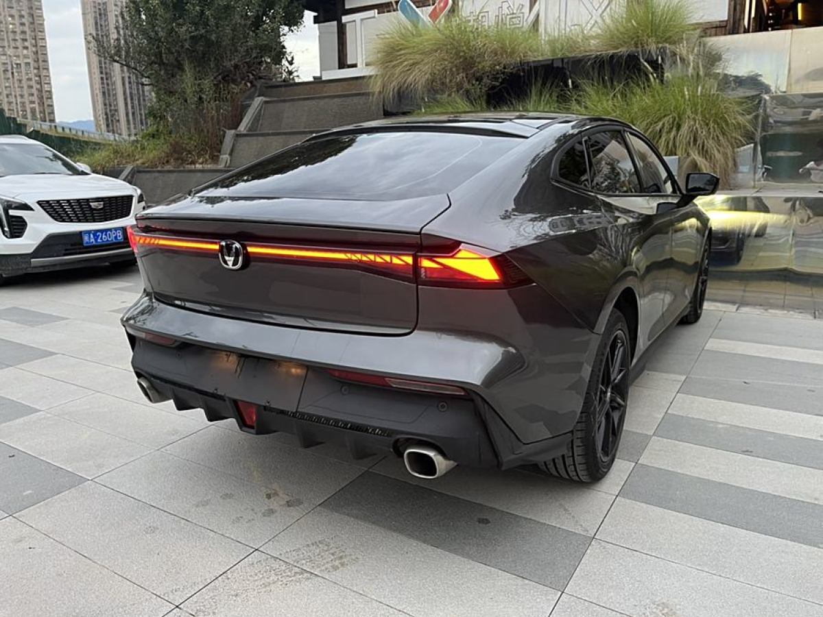 長(zhǎng)安 長(zhǎng)安UNI-V  2022款 1.5T 尊貴型圖片