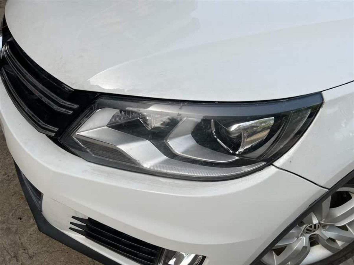 大眾 途觀  2015款 1.8TSI 手動兩驅(qū)風尚版圖片
