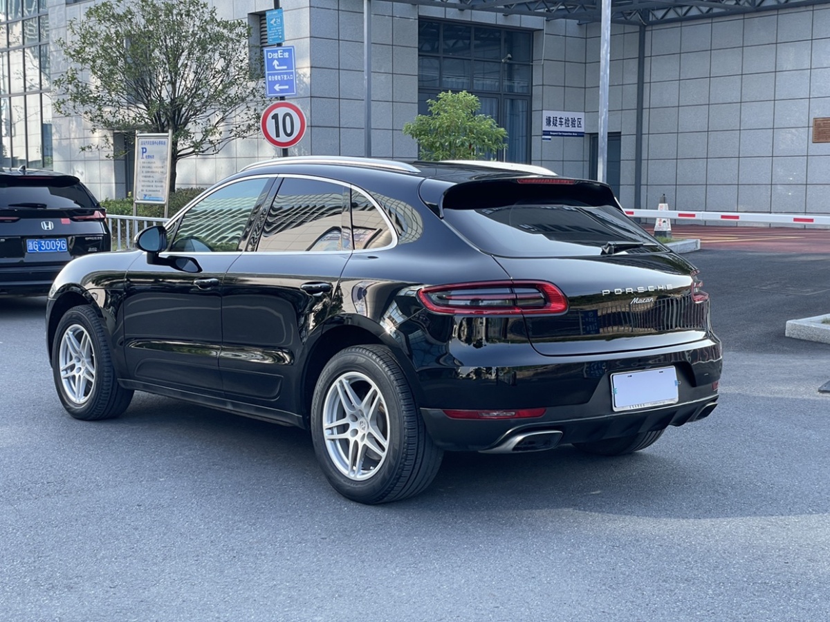 保時(shí)捷 Macan  2014款 Macan 2.0T圖片