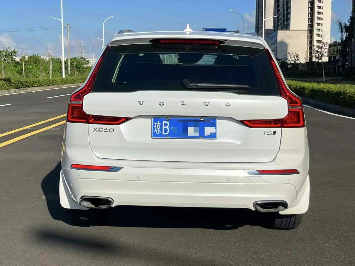 沃爾沃 XC60  2018款 T5 四驅(qū)智遠(yuǎn)版圖片