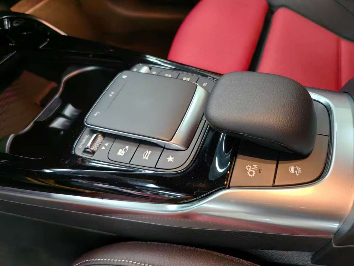 奔馳 奔馳A級(jí)AMG  2023款 AMG A 45 4MATIC+圖片