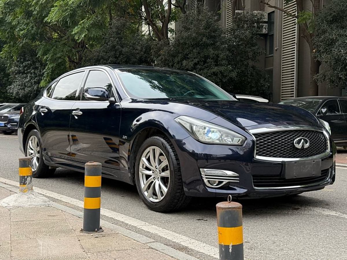 英菲尼迪 Q70  2019款 Q70L 2.0T 精英版圖片