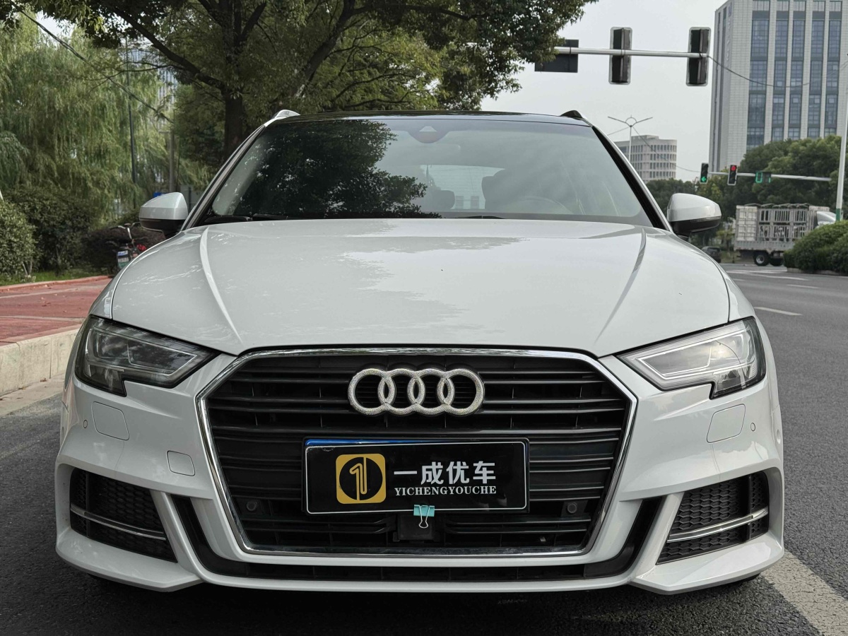 奧迪 奧迪A3  2017款 Sportback 40 TFSI 運(yùn)動(dòng)型圖片