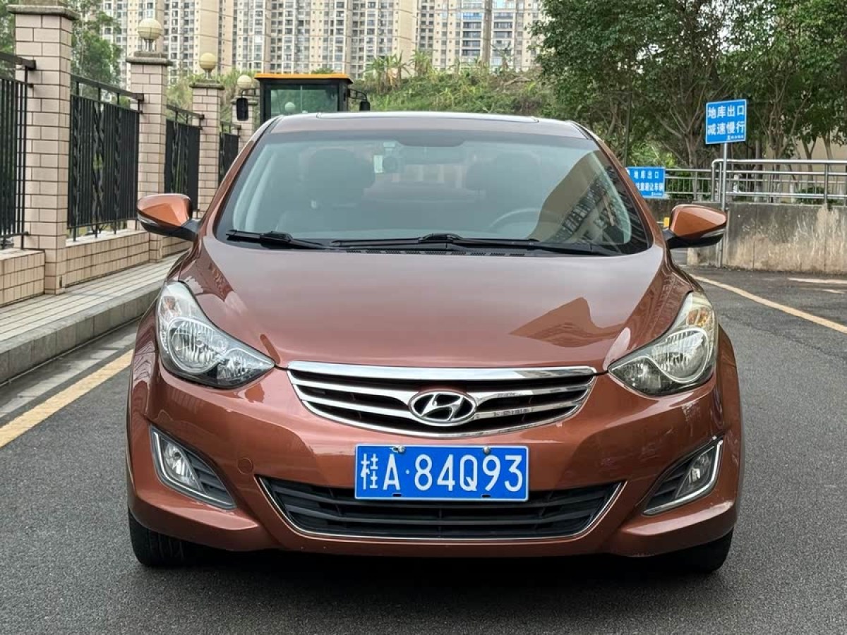 現(xiàn)代 朗動(dòng)  2013款 1.6L 自動(dòng)領(lǐng)先型圖片