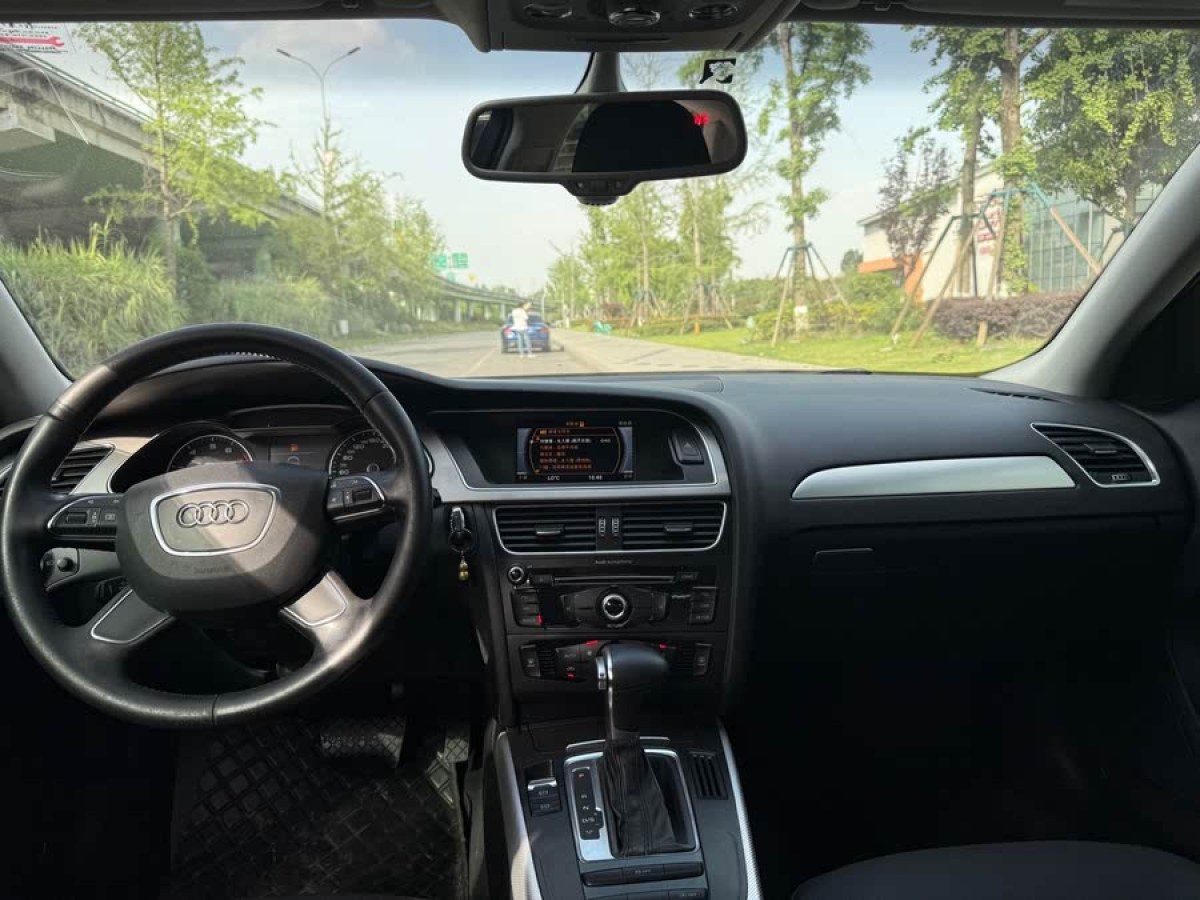 奧迪 奧迪A4L  2016款 30 TFSI 典藏版 自動舒適型圖片
