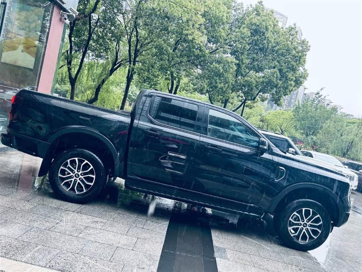 福特 游騎俠Ranger  2023款 探跡四驅(qū)自動(dòng)版 汽油圖片