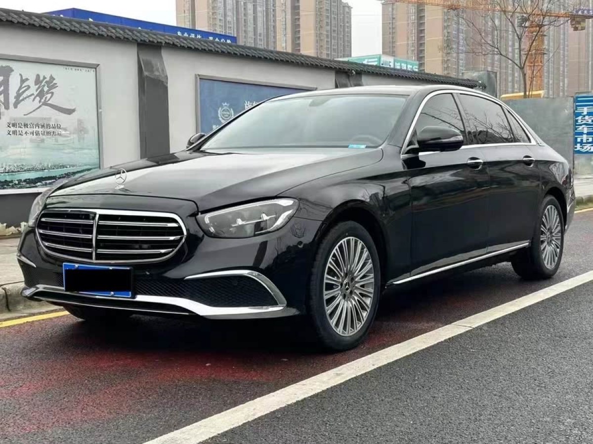 奔馳 奔馳E級(jí)  2023款 改款 E 300 L 豪華型圖片