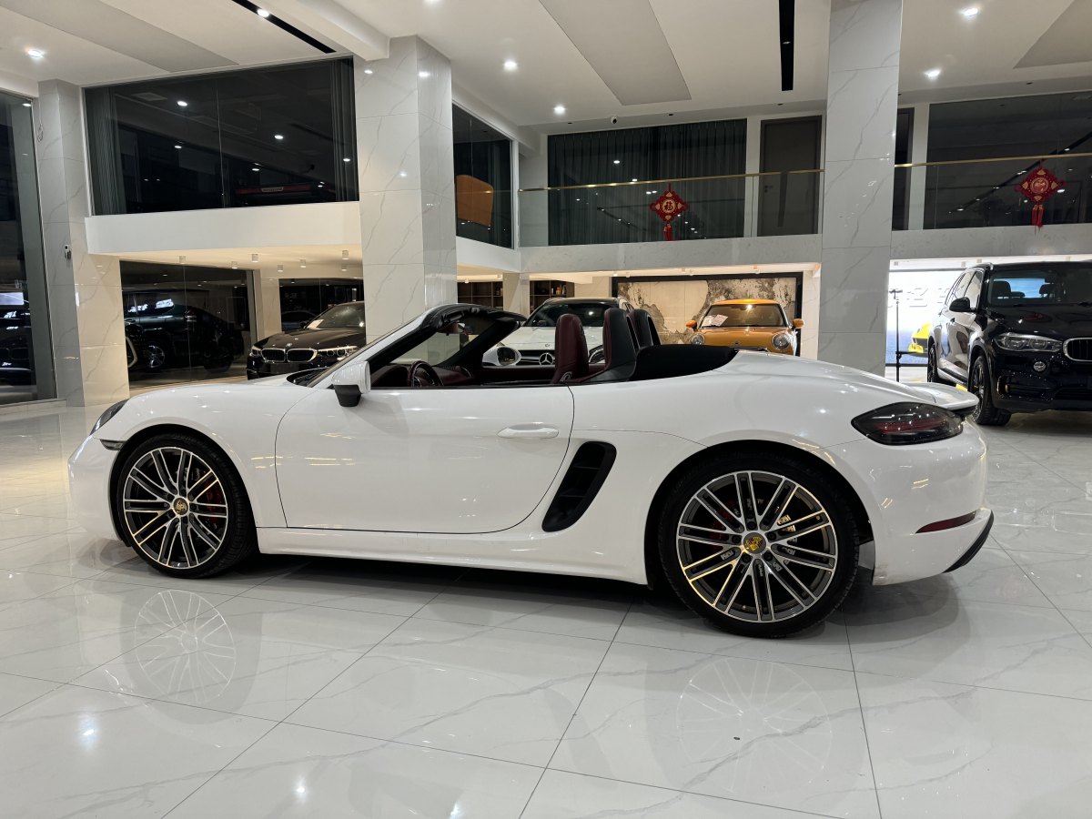 2017年7月保時(shí)捷 718  2020款 Boxster 2.0T