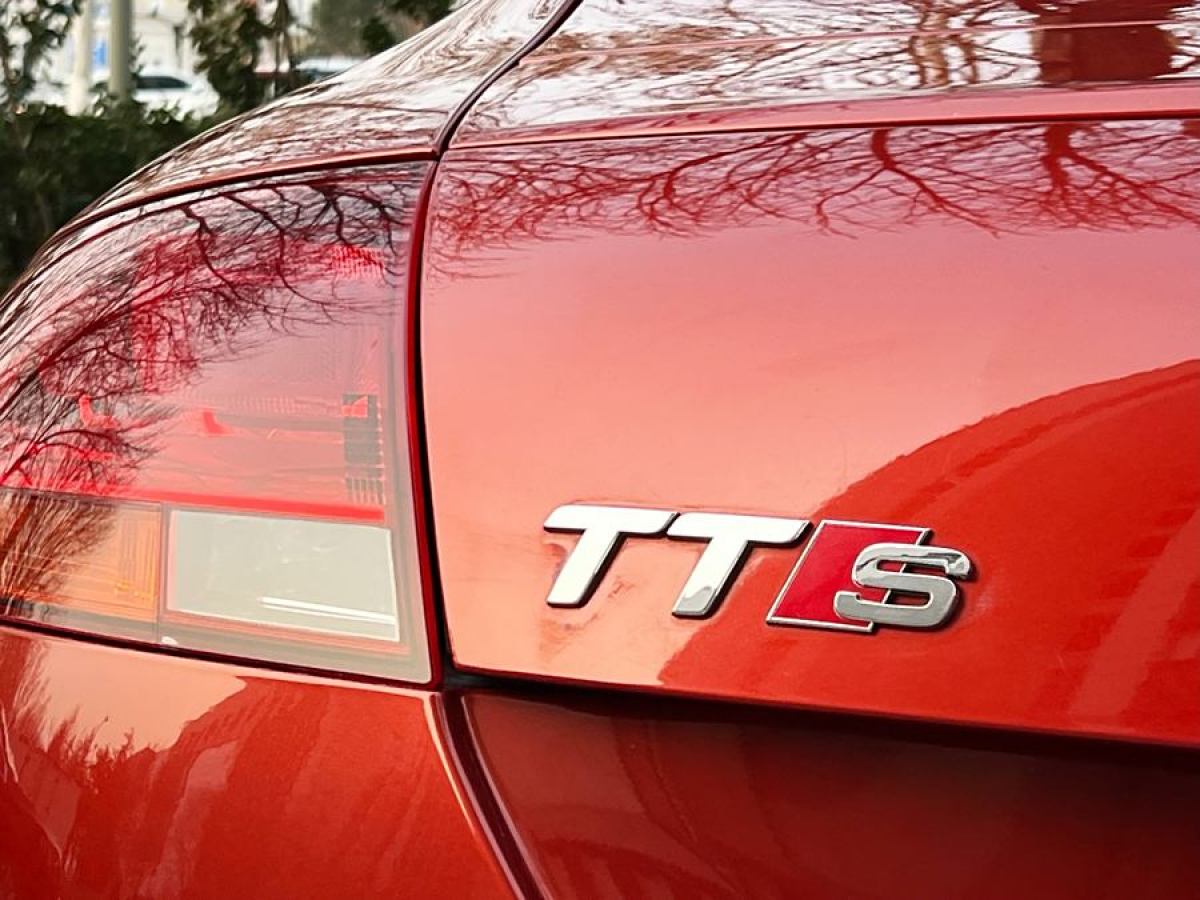 2011年12月奧迪 奧迪TTS  2011款 TTS Coupe 2.0TFSI quattro