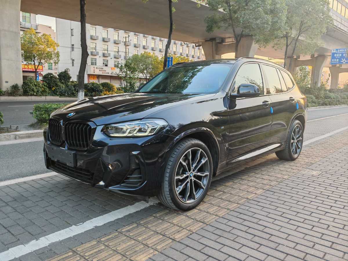 寶馬 寶馬X3  2022款 改款 xDrive30i 領(lǐng)先型 M曜夜套裝圖片