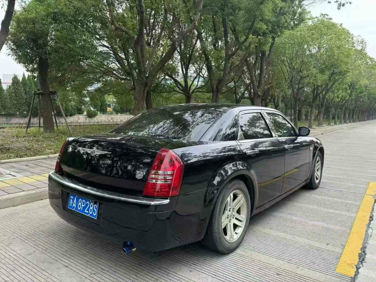 克萊斯勒 300C 圖片