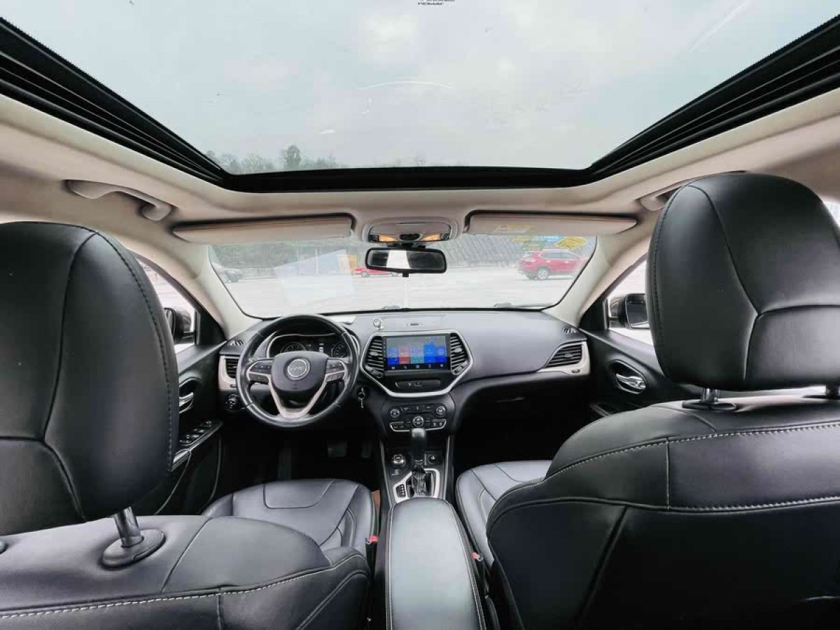Jeep 自由光  2014款 2.4L 都市版圖片