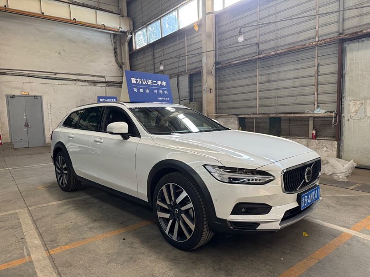 沃爾沃 V90  2024款 Cross Country B5 AWD 智尊版圖片