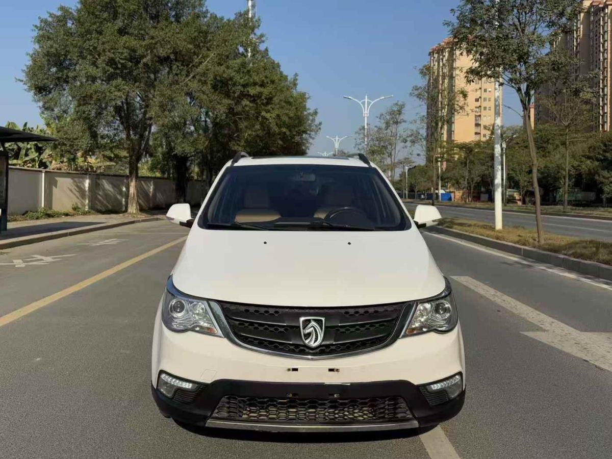 寶駿 360  2018款 1.5L 手動(dòng)精英型圖片