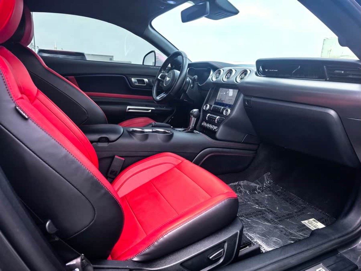 福特 Mustang  2021款 2.3L EcoBoost 黑曜魅影特別版圖片