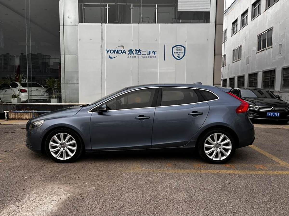 沃爾沃 V40  2014款 2.0T 智雅版圖片