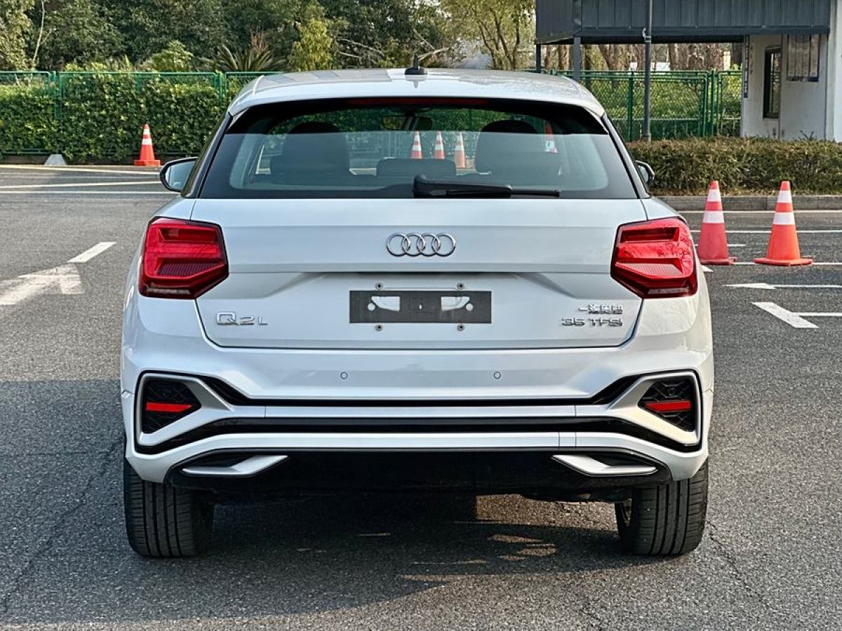 奧迪 奧迪Q2L  2022款 35 TFSI 進取動感型圖片