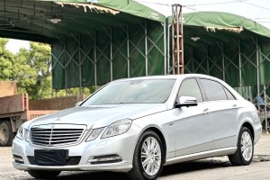 奔馳E級(jí) 奔馳 E 200 L CGI優(yōu)雅型