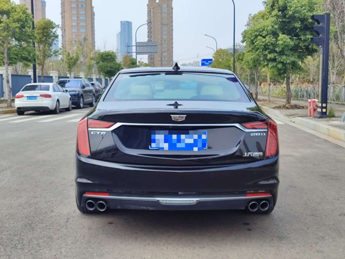 凱迪拉克 CT6  2019款 28T 時(shí)尚型圖片