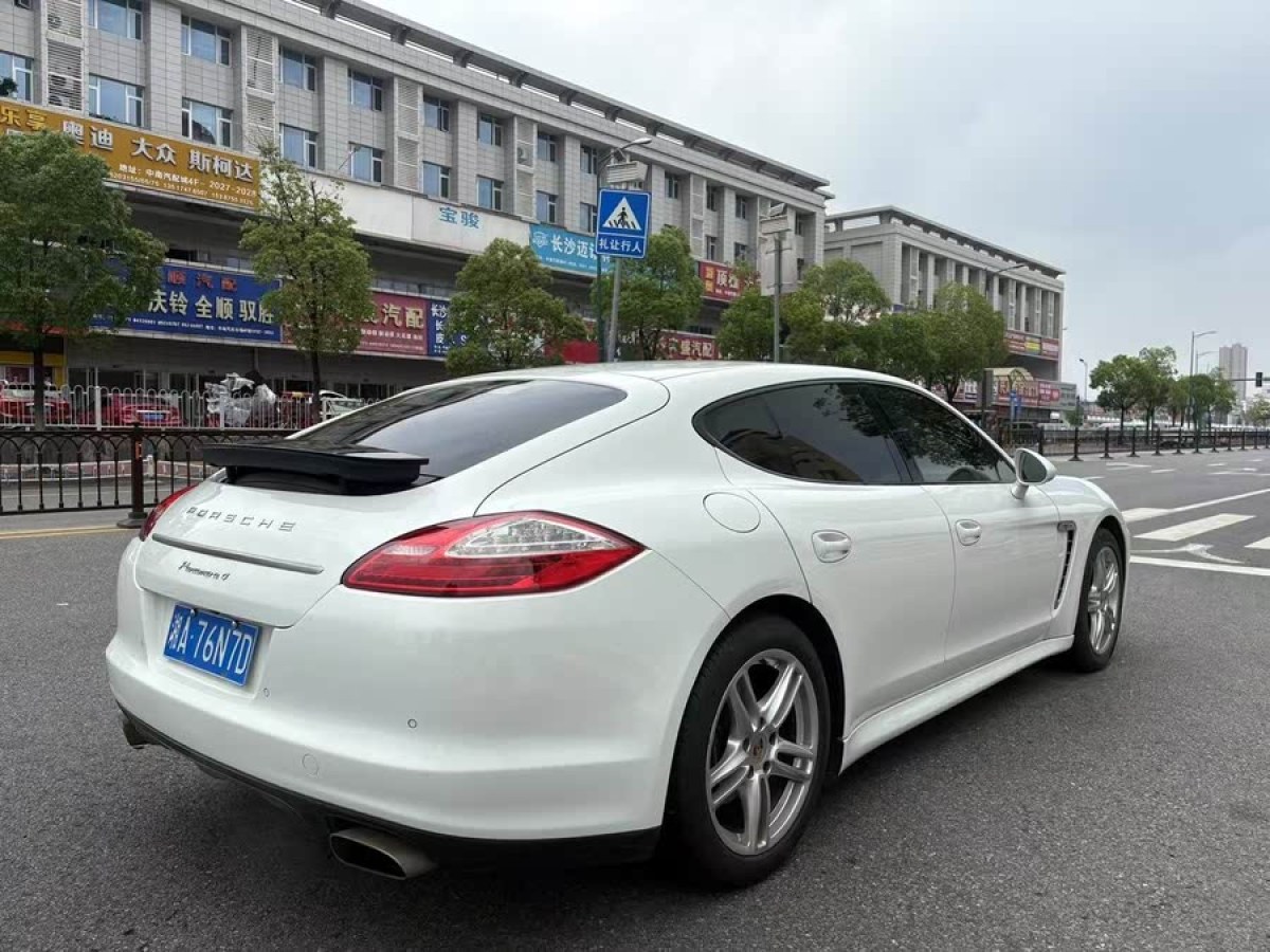保時(shí)捷 Panamera  2013款 Panamera 4 Platinum Edition 3.6L圖片