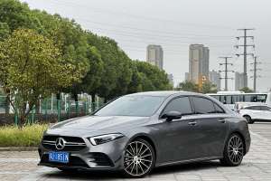 奔驰A级AMG 奔驰 AMG A 35 L 4MATIC